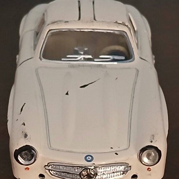 1964 MERCEDES-BENZ 300SL Scale 1/36 Cream PULL N GO KINSMART - Picture 5 of 8